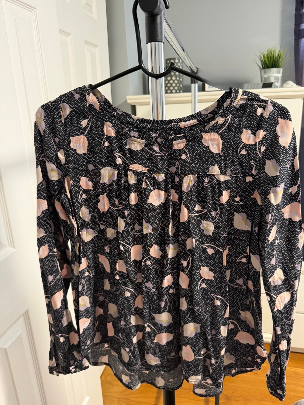 LOFT Black Long-Sleeve Floral Peasant Blouse Dress